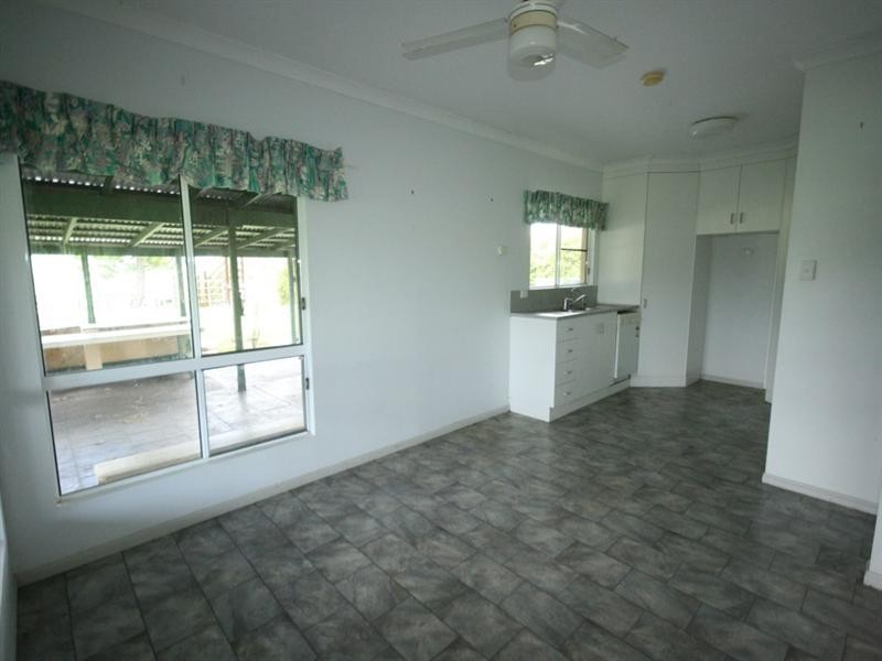 79 Fenech Avenue, Hay Point QLD 4740