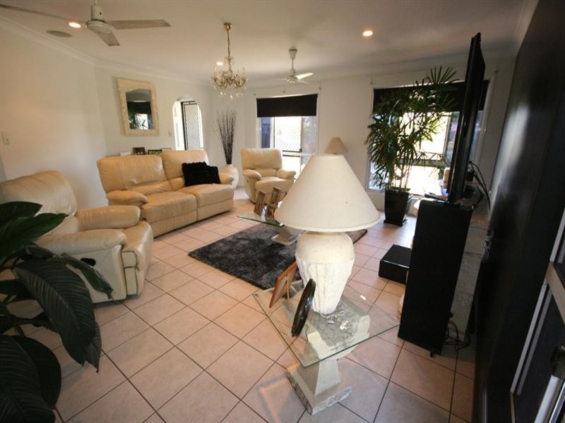 20 Lando Avenue, Sarina QLD 4737