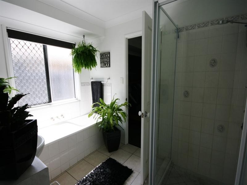 20 Lando Avenue, Sarina QLD 4737