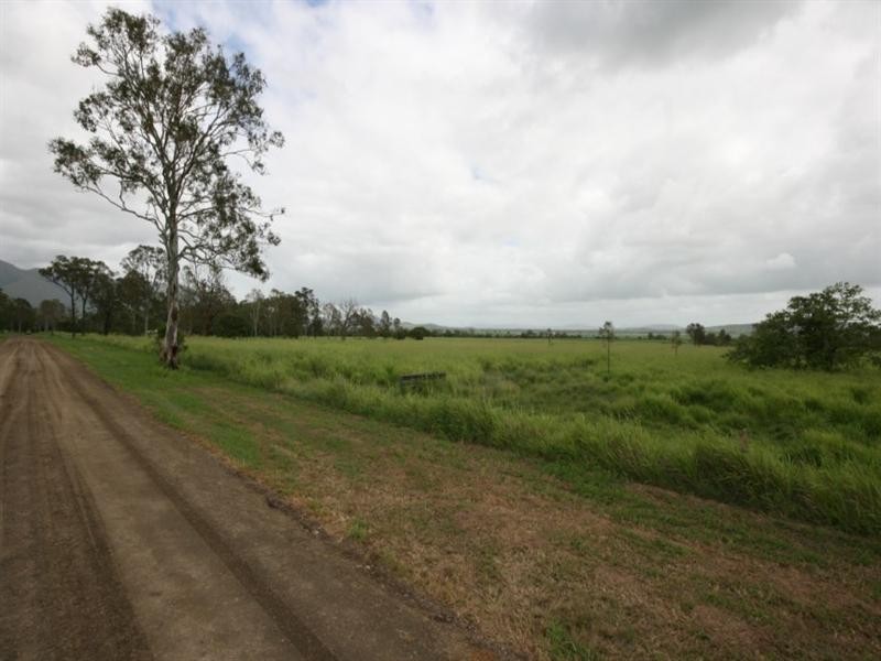90 Arthur Ck Road, Mackay QLD 4740