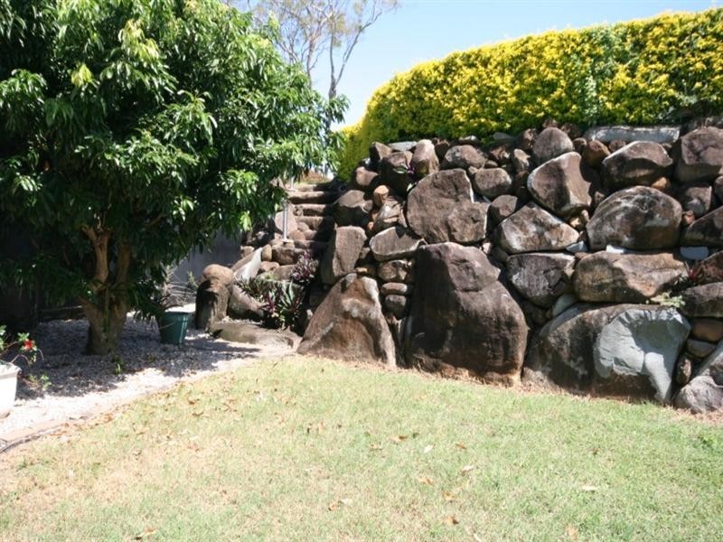 15 Cilla Hill Court, Sarina QLD 4737