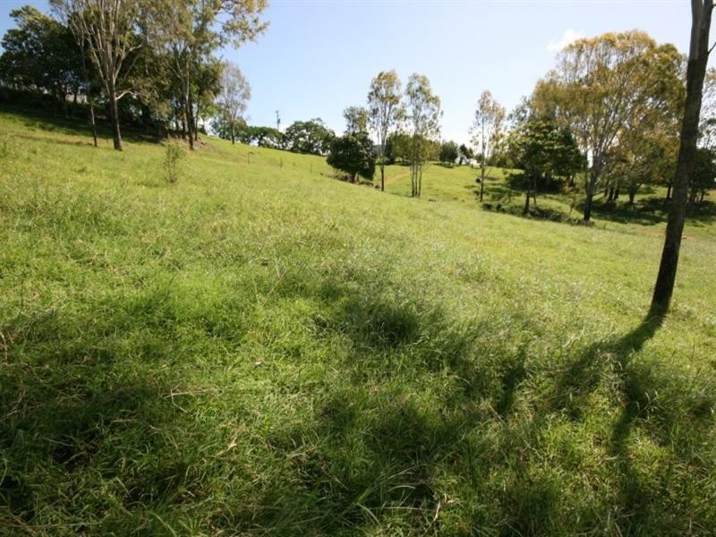 15 Cilla Hill Court, Sarina QLD 4737