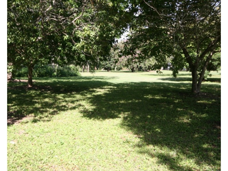 39 Crescent Street, Armstrong Beach QLD 4737