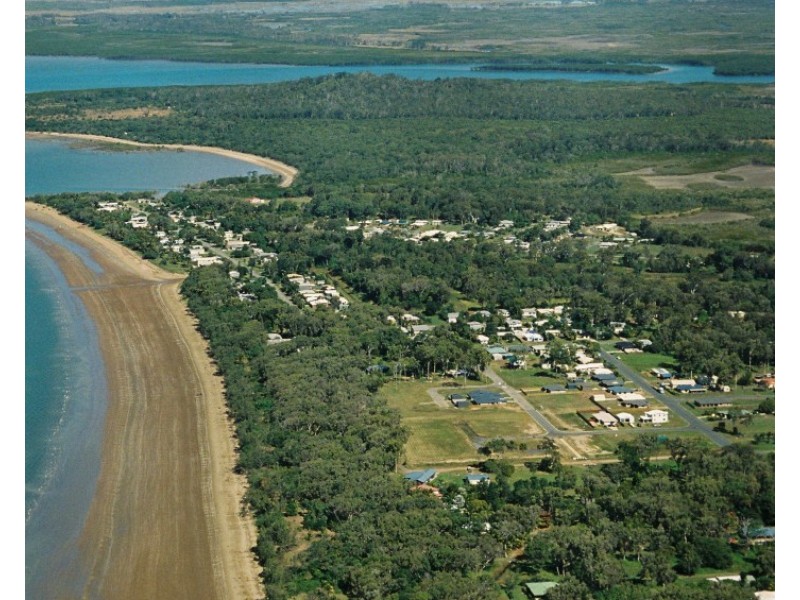 39 Crescent Street, Armstrong Beach QLD 4737