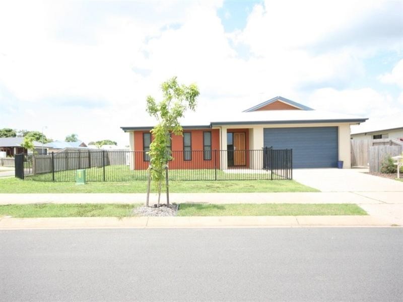 9 Millenium Drive, Sarina QLD 4737