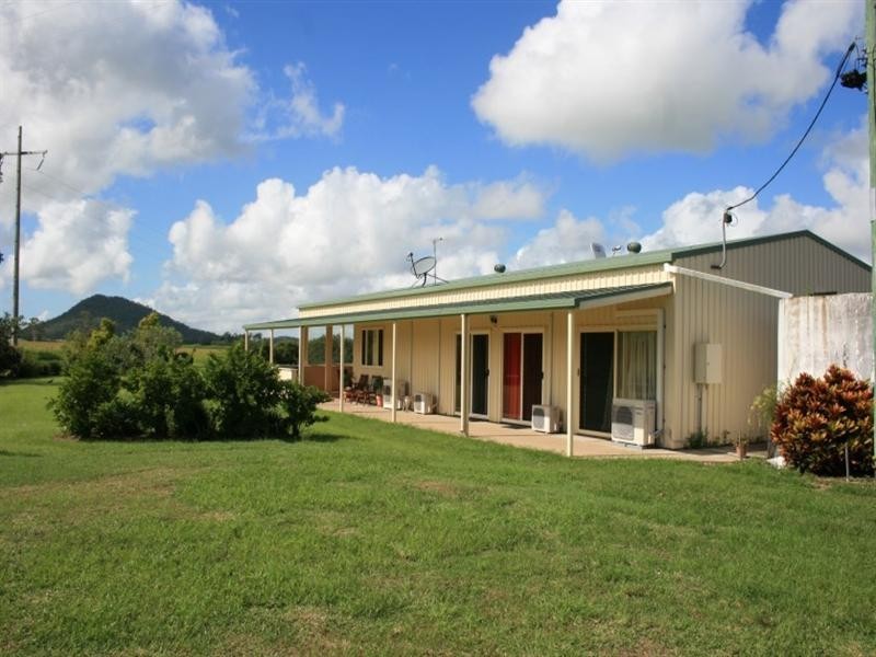 32 Perry Road, Sarina QLD 4737