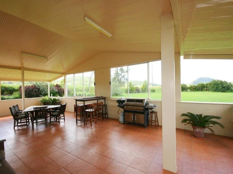 32 Perry Road, Sarina QLD 4737