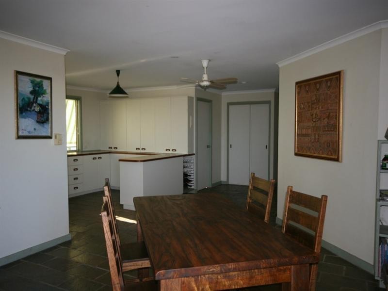 18 Ferries Terrace, Sarina Beach QLD 4737