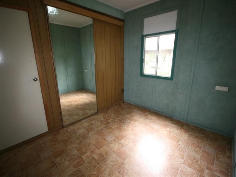 25 West Street, Sarina QLD 4737