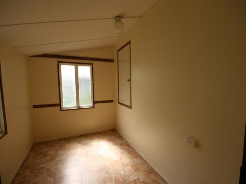 25 West Street, Sarina QLD 4737