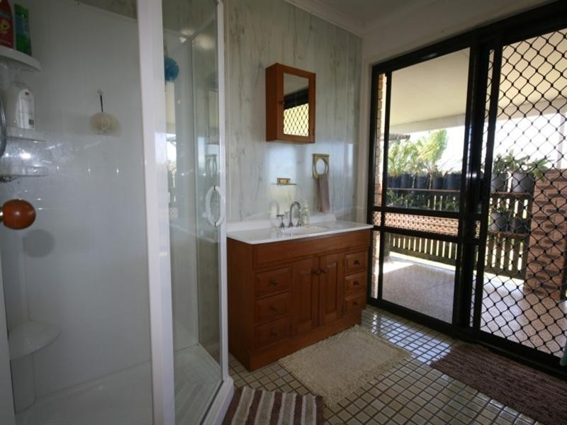 15 Cilla Hill Court, Sarina QLD 4737