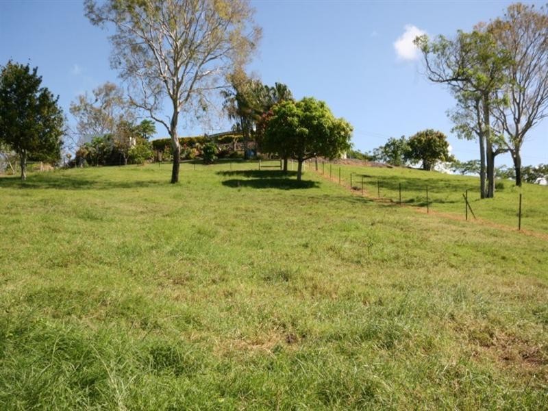 15 Cilla Hill Court, Sarina QLD 4737