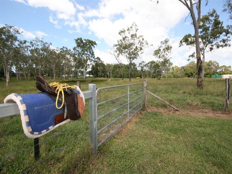 109 Miran Khan Drive, Armstrong Beach QLD 4737