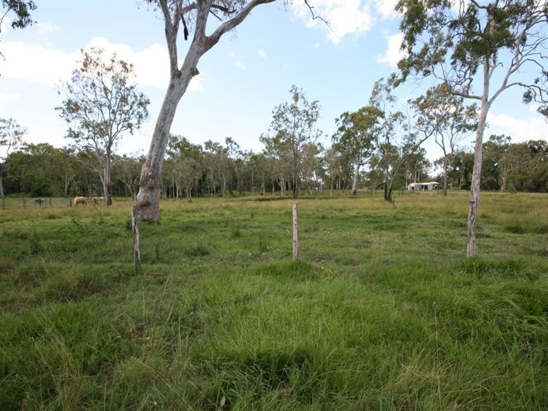 109 Miran Khan Drive, Armstrong Beach QLD 4737