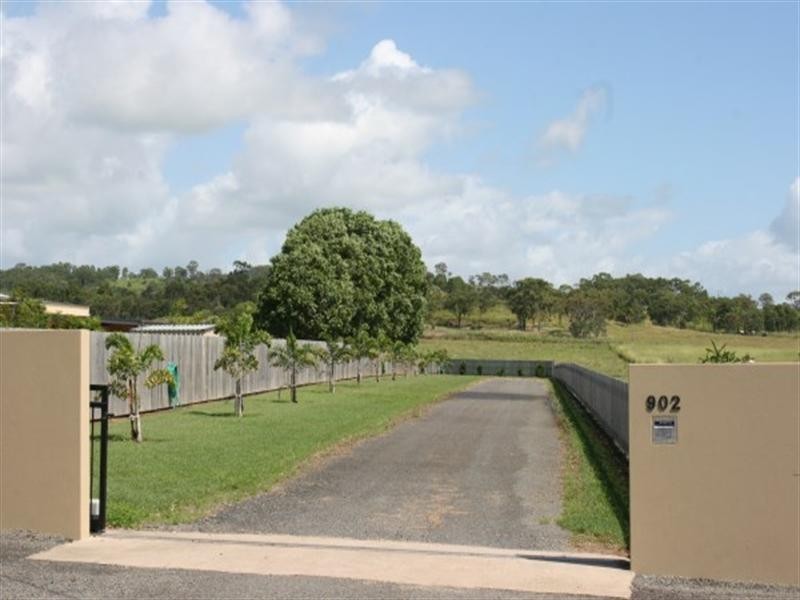 902 Grasstree Road, Sarina QLD 4737