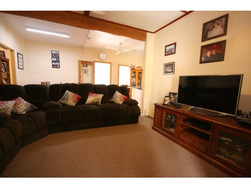 28 Graham Street, Koumala QLD 4738
