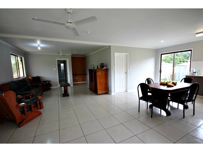 5 Lawrie Road, Sarina Range QLD 4737