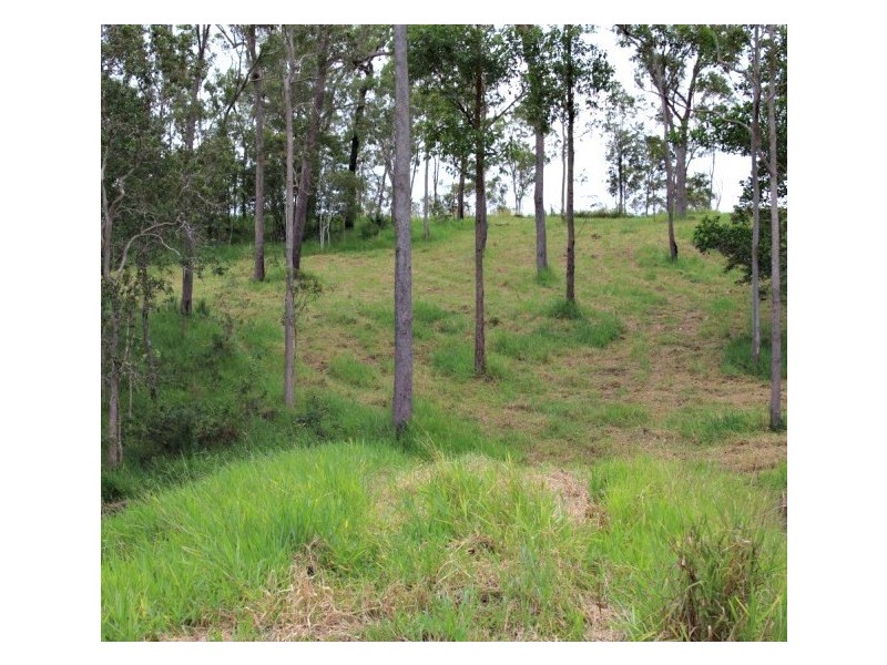 5 Lawrie Road, Sarina Range QLD 4737