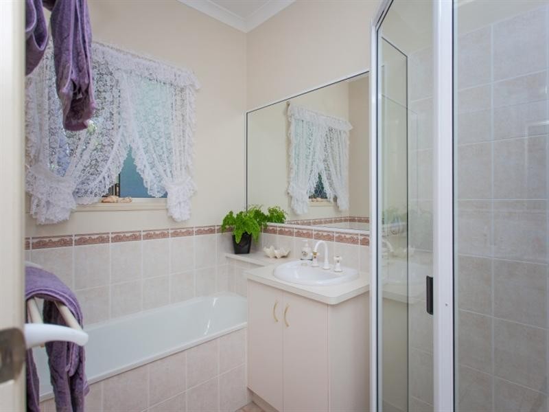 2 Gumnut Drive, Sarina QLD 4737