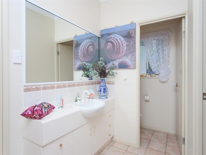 2 Gumnut Drive, Sarina QLD 4737