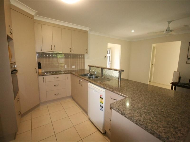 18 Pacific Avenue, Sarina QLD 4737