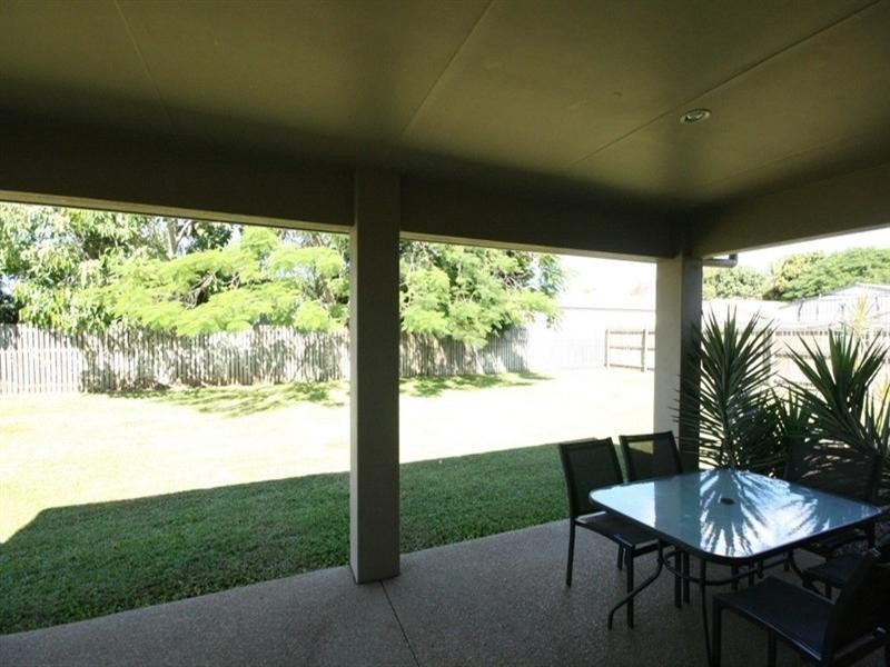 18 Pacific Avenue, Sarina QLD 4737