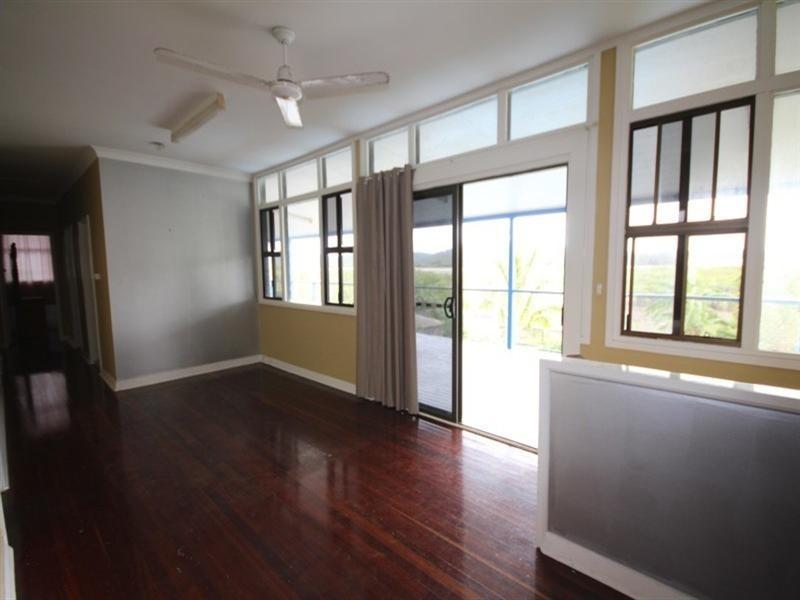 6 Morris Street, Campwin Beach QLD 4737