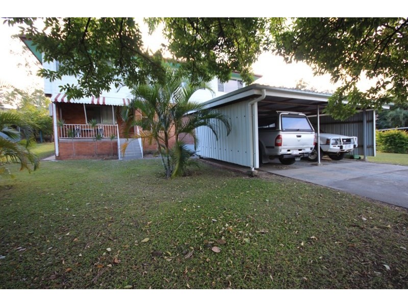 82 Range Road, Sarina QLD 4737
