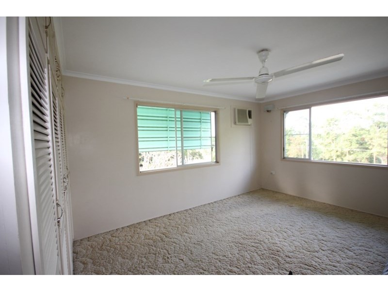 82 Range Road, Sarina QLD 4737