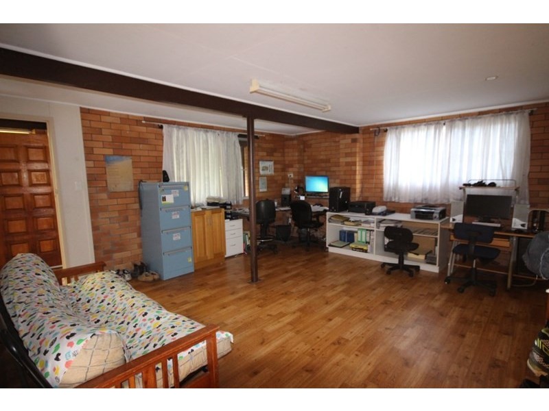 82 Range Road, Sarina QLD 4737