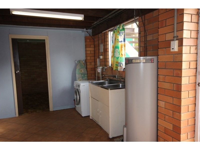 82 Range Road, Sarina QLD 4737