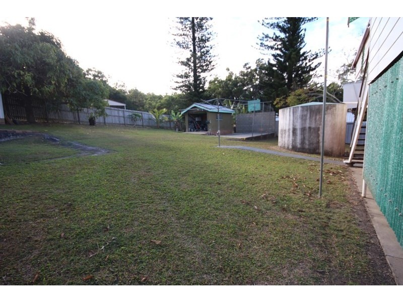 82 Range Road, Sarina QLD 4737