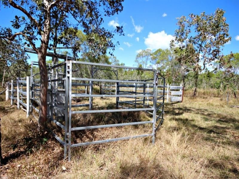 87401 Bruce Highway, Ilbilbie QLD 4738