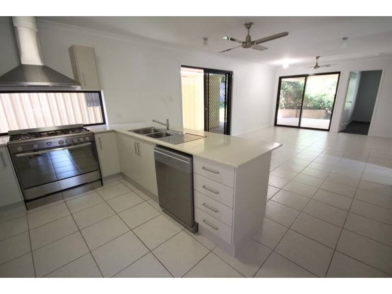 2 Maudsley Street, Sarina QLD 4737