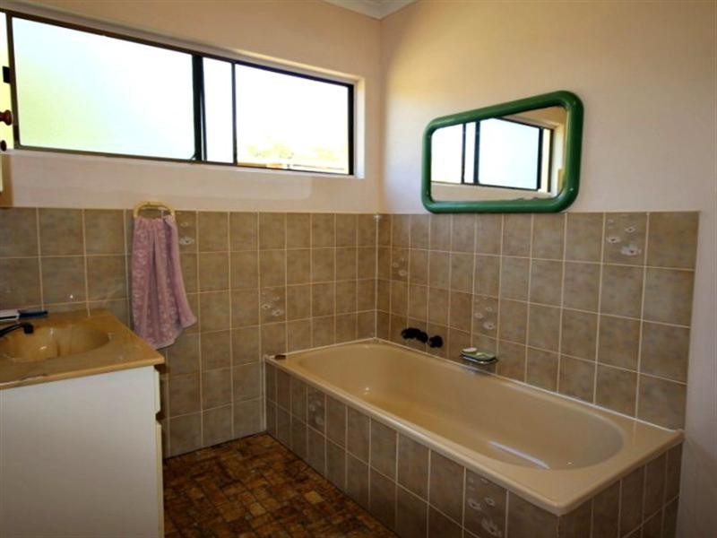 92 Wood Road, Koumala QLD 4738