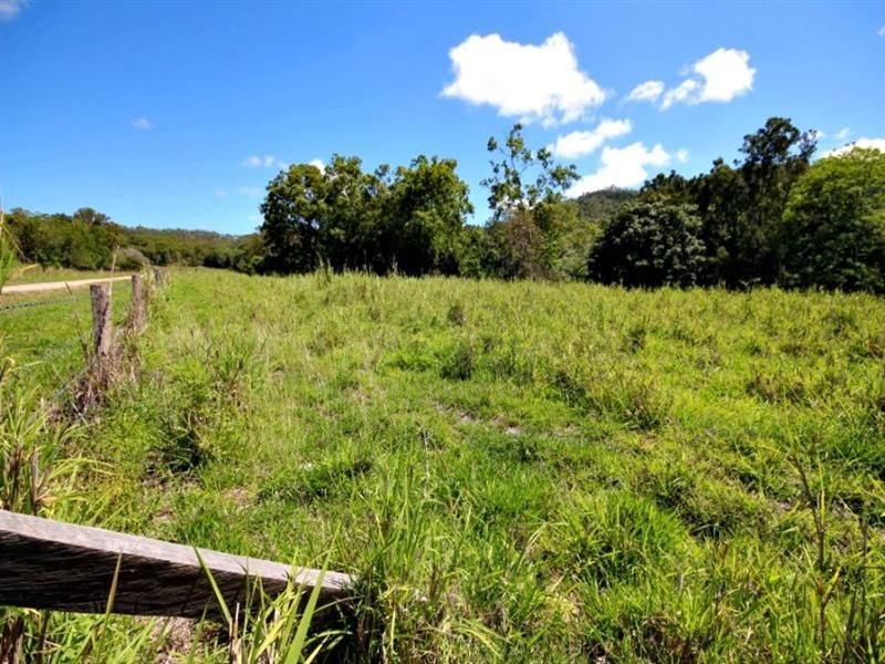 92 Wood Road, Koumala QLD 4738