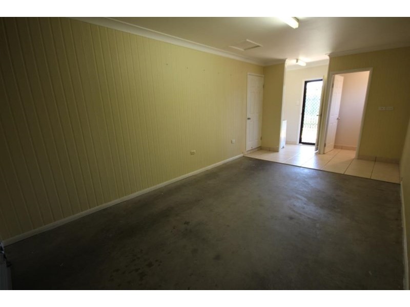 1/5 East Street, Sarina QLD 4737