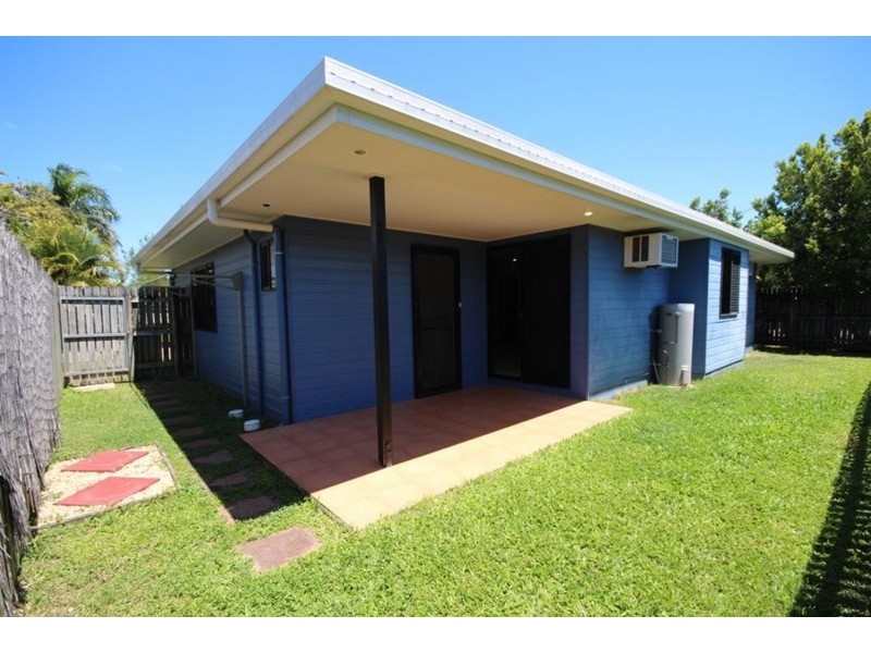 1/5 East Street, Sarina QLD 4737