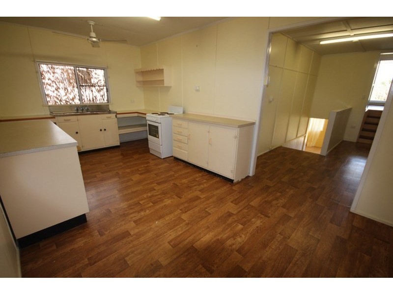 13 Crichton Street, Sarina Beach QLD 4737