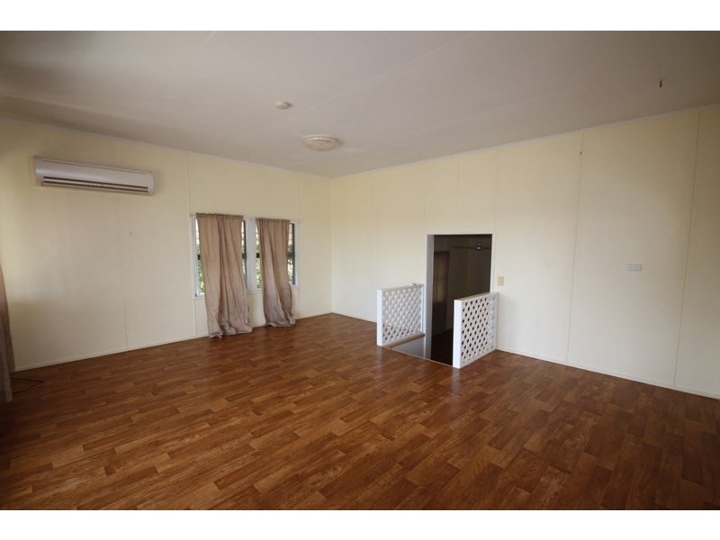 13 Crichton Street, Sarina Beach QLD 4737