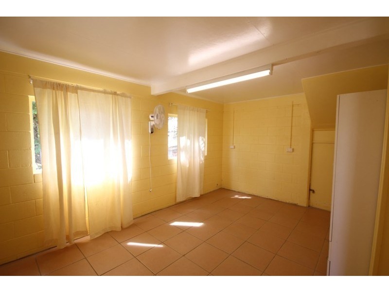 13 Crichton Street, Sarina Beach QLD 4737