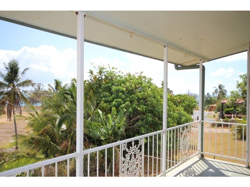 13 Crichton Street, Sarina Beach QLD 4737