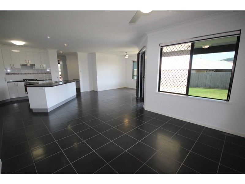 31 Reef Drive, Sarina QLD 4737