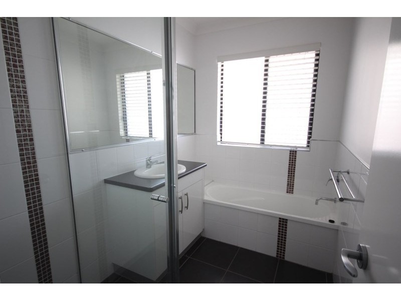 31 Reef Drive, Sarina QLD 4737