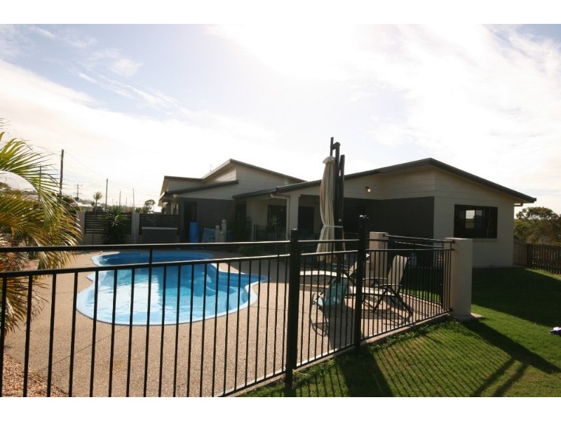 14 Brooksfield Drive, Sarina Beach QLD 4737