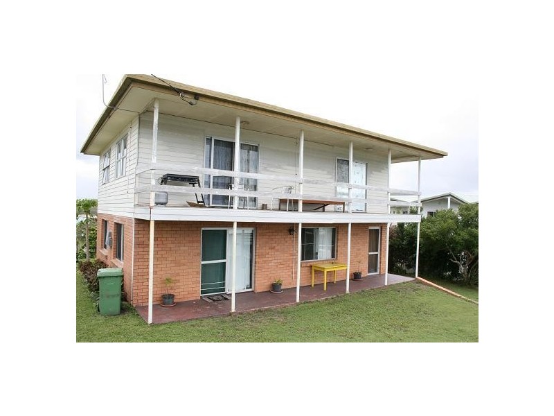 18 Coast Road, Sarina QLD 4737