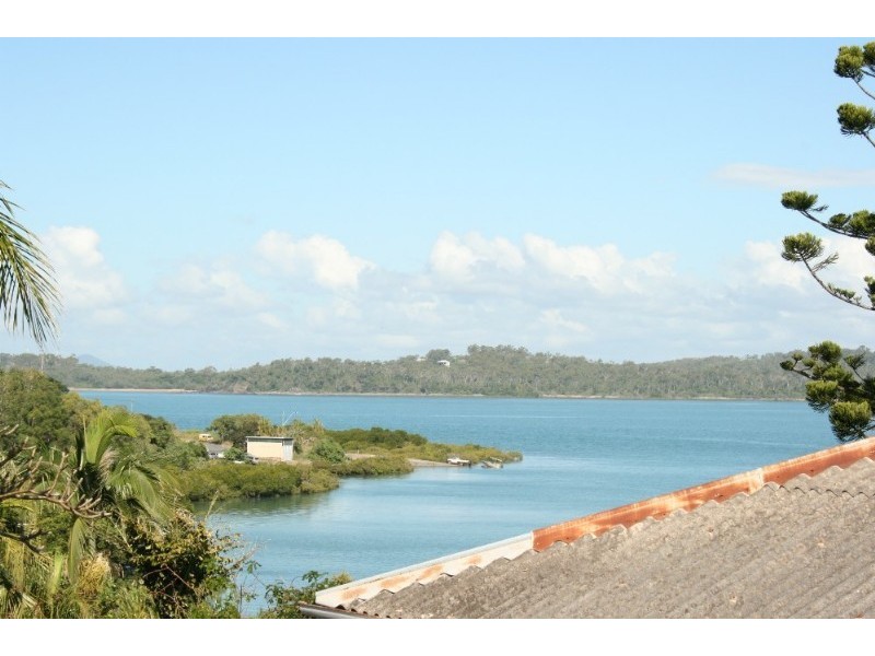 20 Coast Road, Sarina QLD 4737