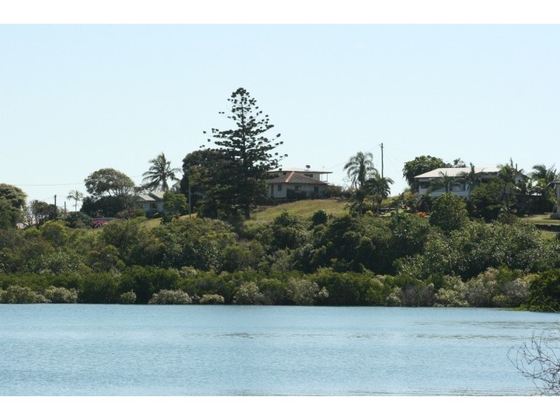 20 Coast Road, Sarina QLD 4737