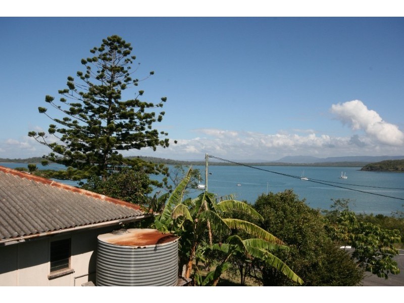 20 Coast Road, Sarina QLD 4737
