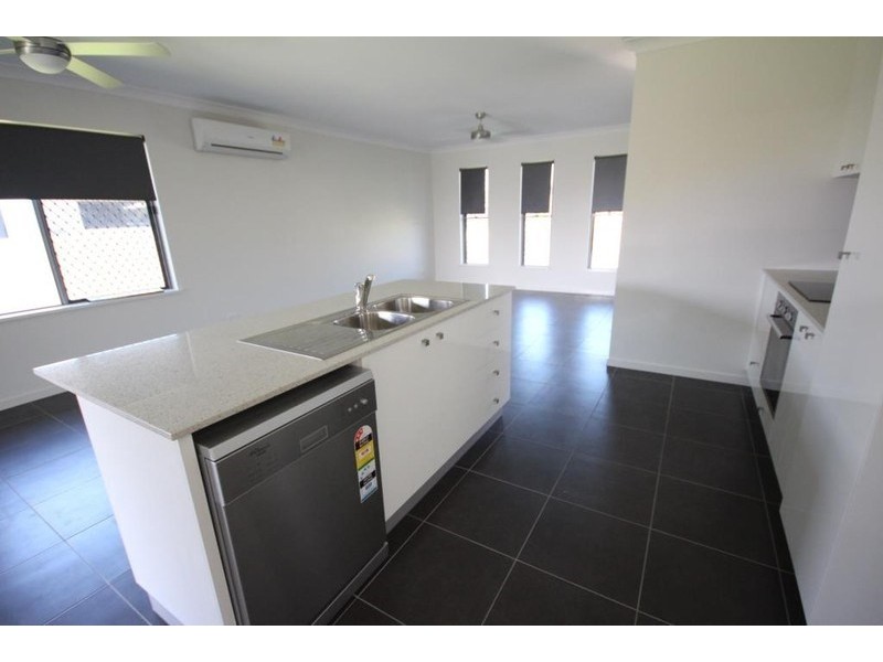 12 Reef Drive, Sarina QLD 4737